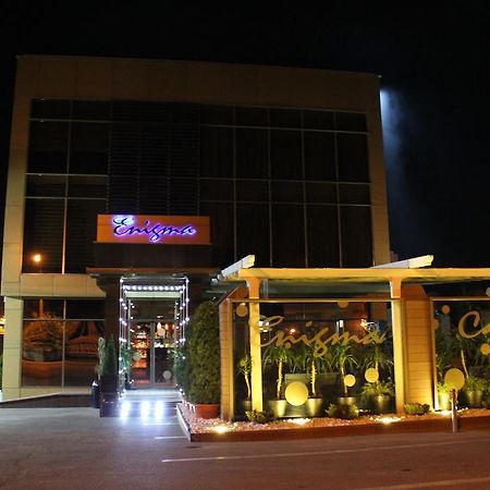 Enigma Pension Târgu Jiu Exteriér fotografie